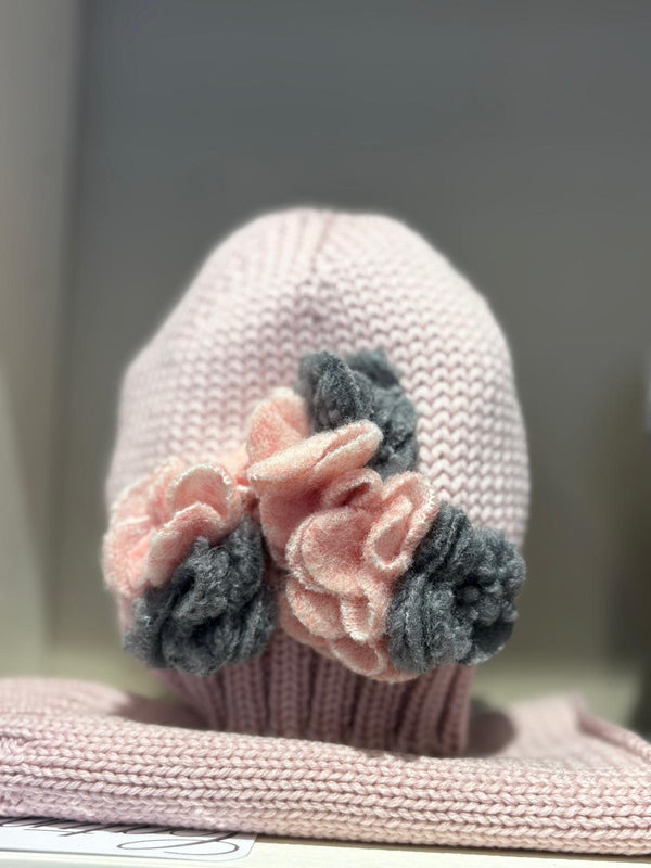 Cappello rosa con applicazione fiori