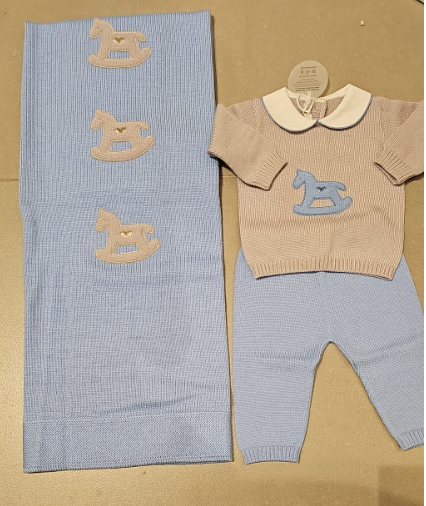 Completo due pezzi in lana color corda e azzurro