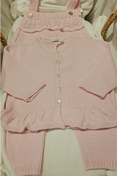 Salopette + cardigan rosa in lana colore