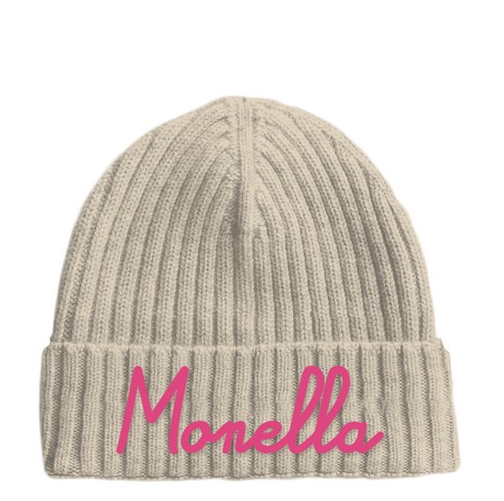 Cappello in lana beige con scritta monella