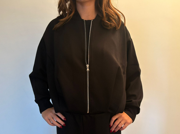 Felpa nera con cerniera