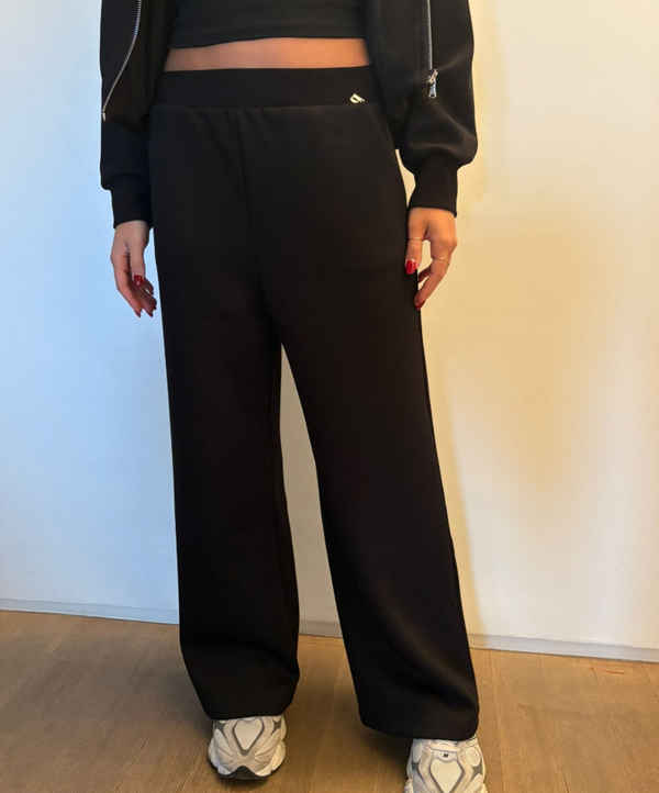Pantalone tuta nero a palazzo