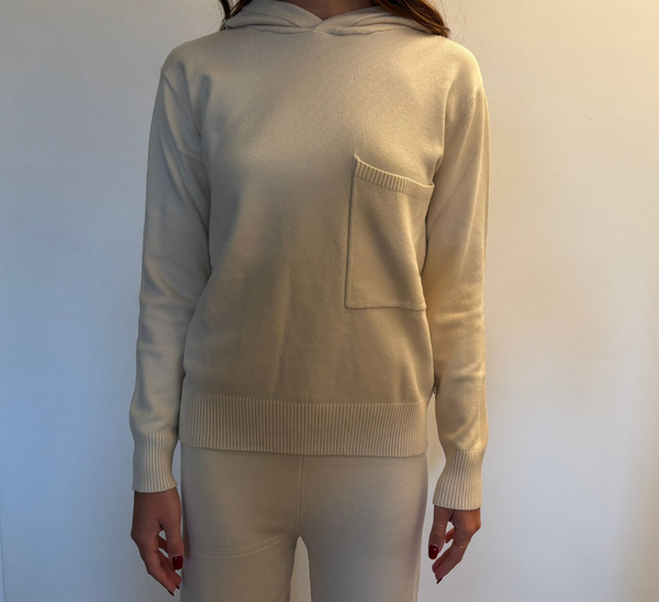Felpa panna con cappuccio effetto maglione
